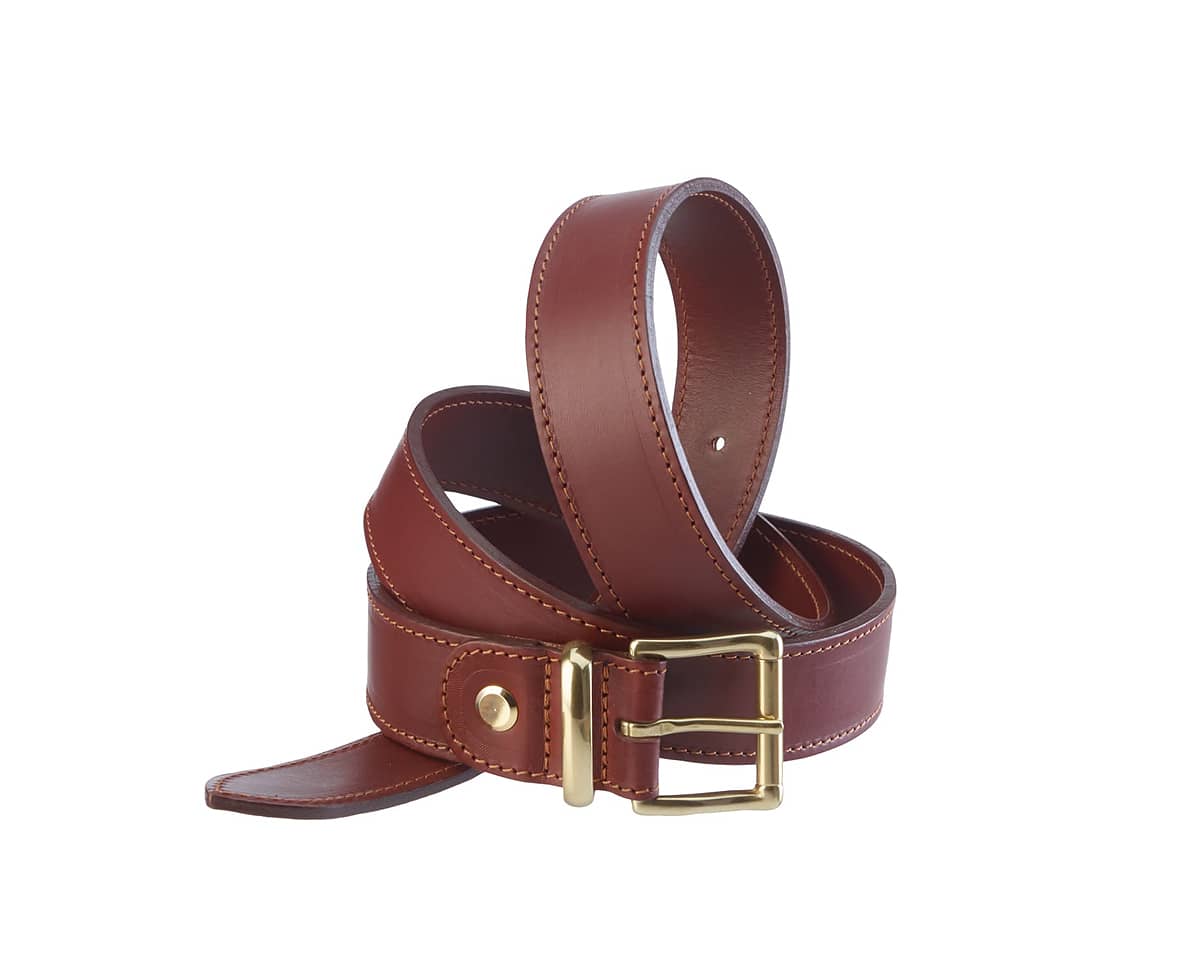 Ceinture réglable en cuir avec boucle en laiton