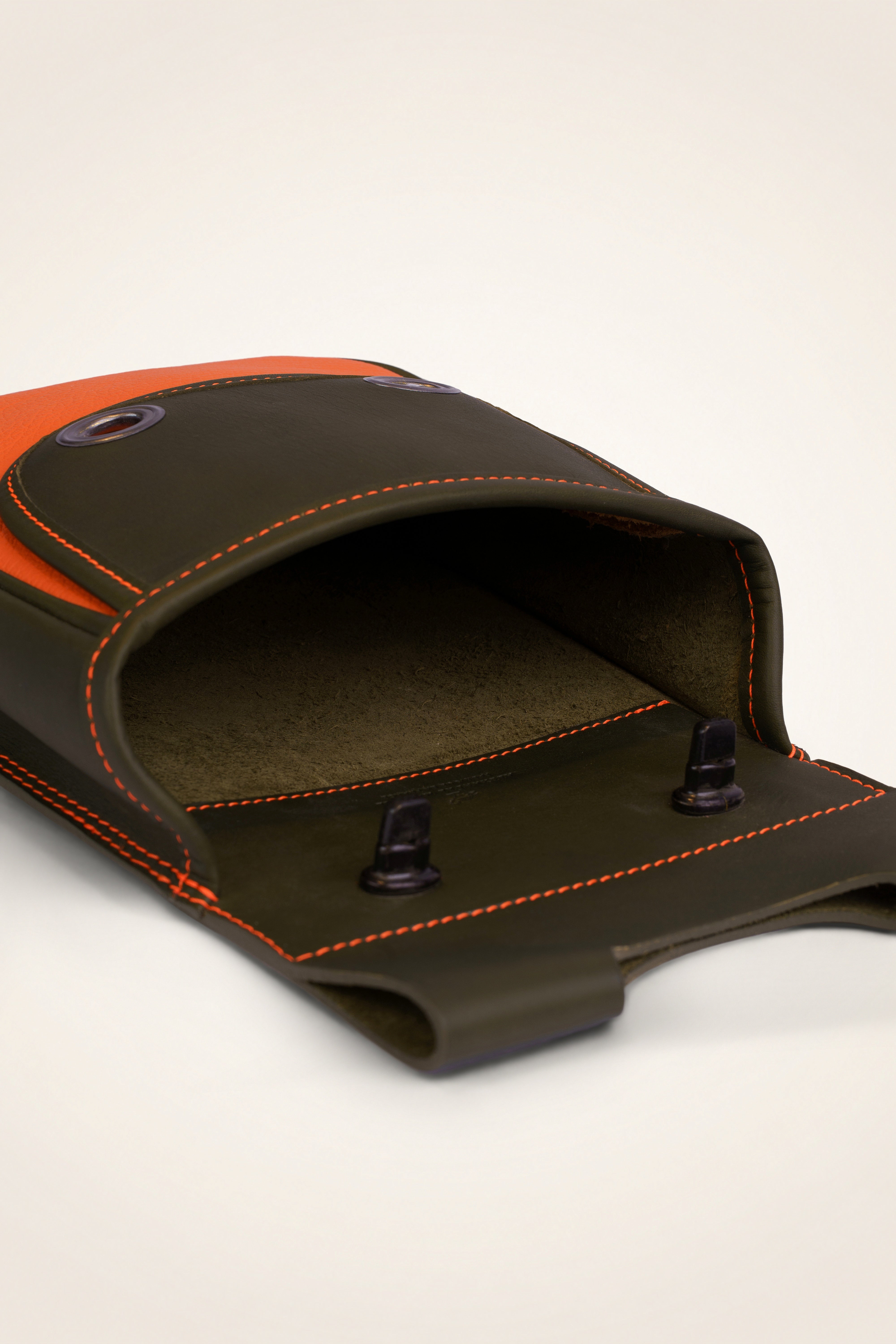 40-round cartridge pouch, with belt loop